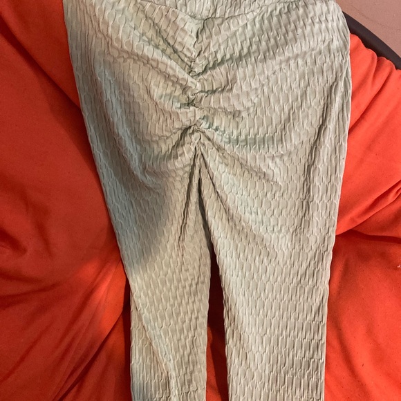 NY Invasion leggings - Picture 2 of 3